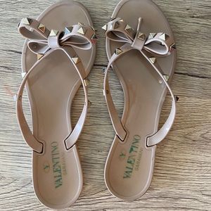 Valentino Garavani The Rockstud rubber sandals